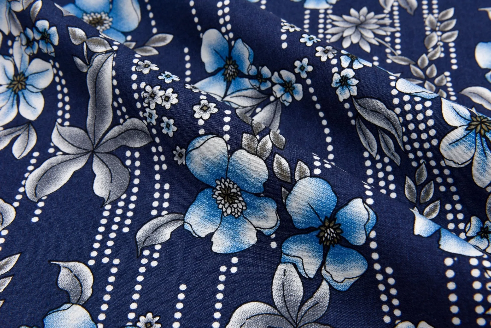 100% Cotton Loom Line  SeaSide Print Fabric - 047
