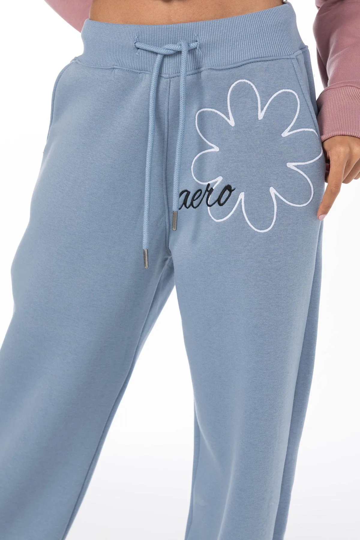 AERO FLORAL EMBROIDERED JOGGER SWEATPANTS-BLUE