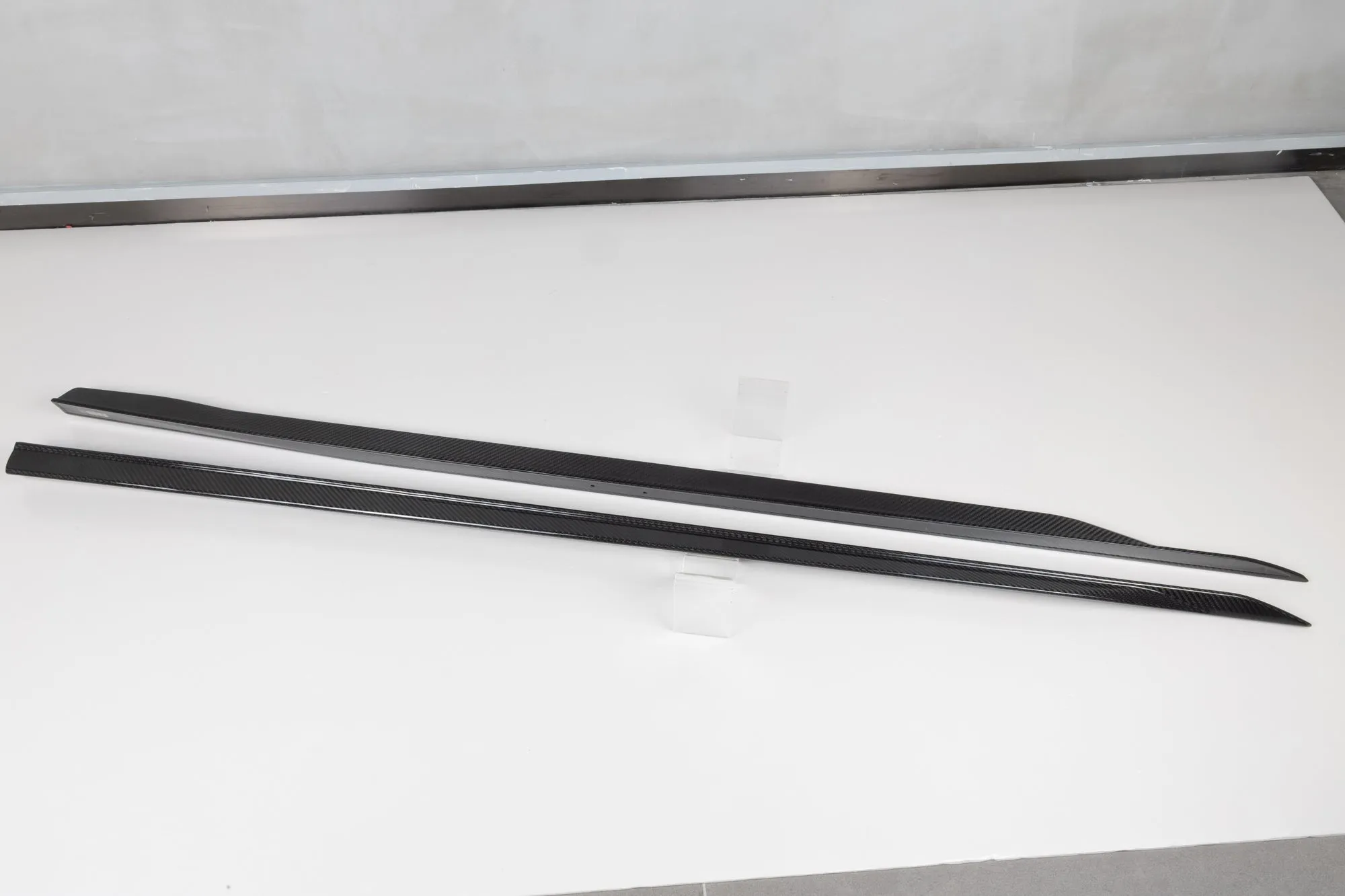 Aero Republic MP Style Side Skirts for BMW i5 xDrive40 / eDrive40 / M60 & 5 Series 540i xDrive / 530i xDrive / 530i / 550e xDrive G60 Carbon Fiber